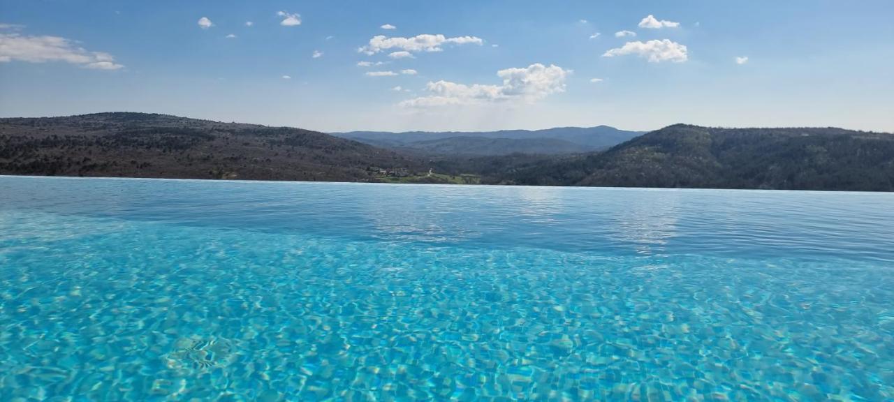 Home Andrea With Infinity Salty Pool Roc Exterior photo
